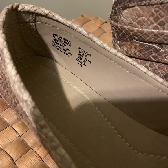 Faded Glory Snakeskin Loafers Size 8 - Picture 5 of 6